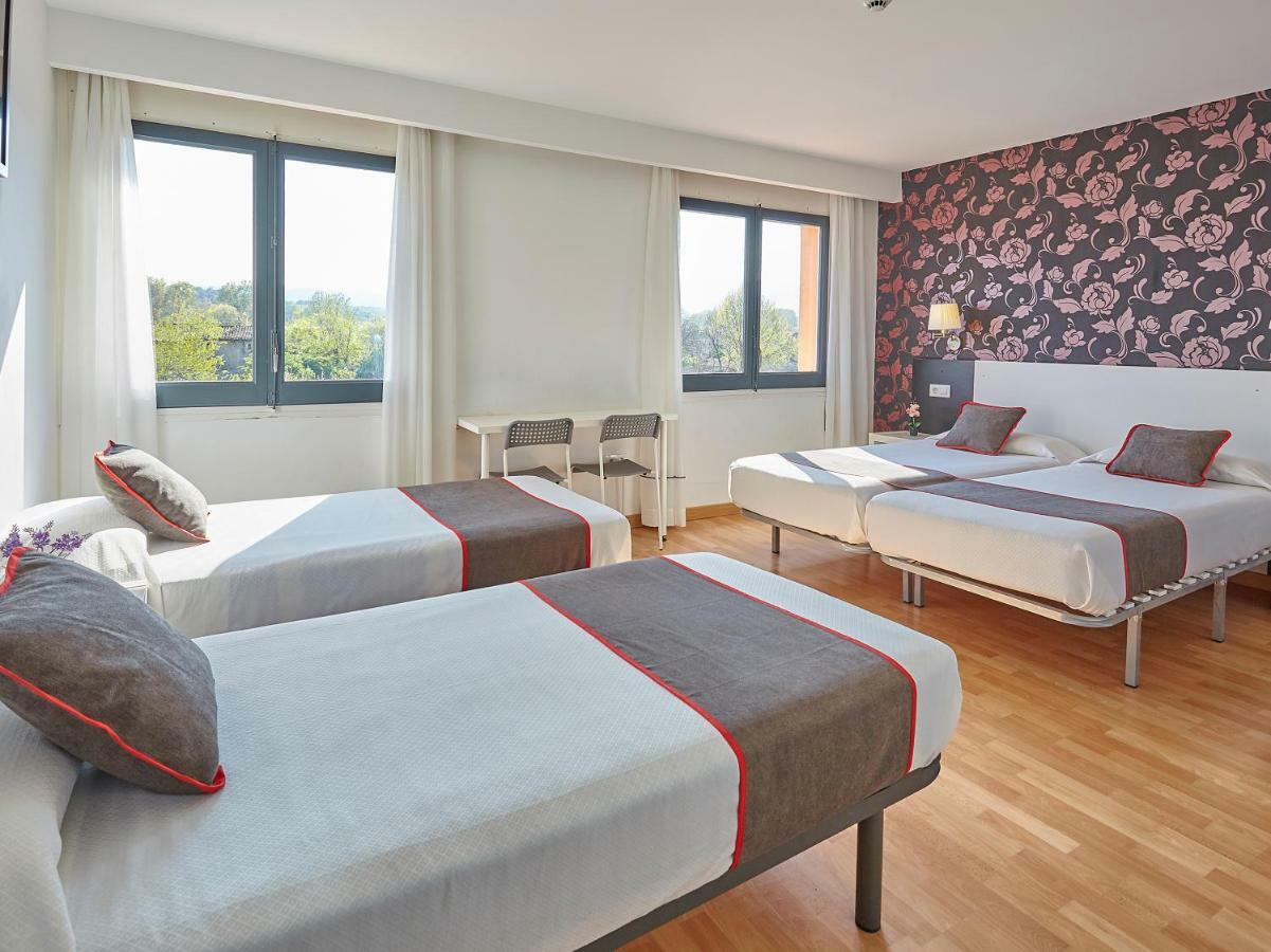 Hostal Mas Ferrer Cornellá de Terri المظهر الخارجي الصورة