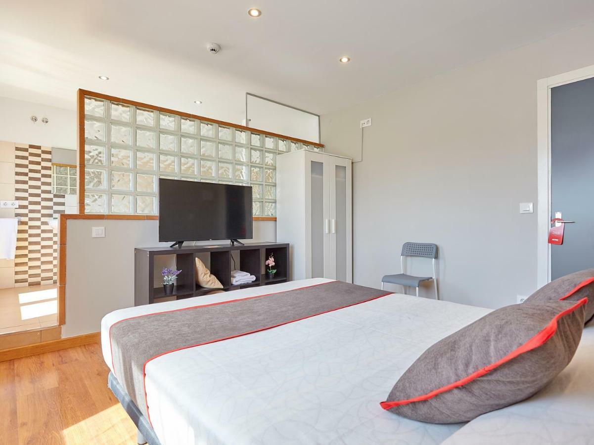 Hostal Mas Ferrer Cornellá de Terri المظهر الخارجي الصورة