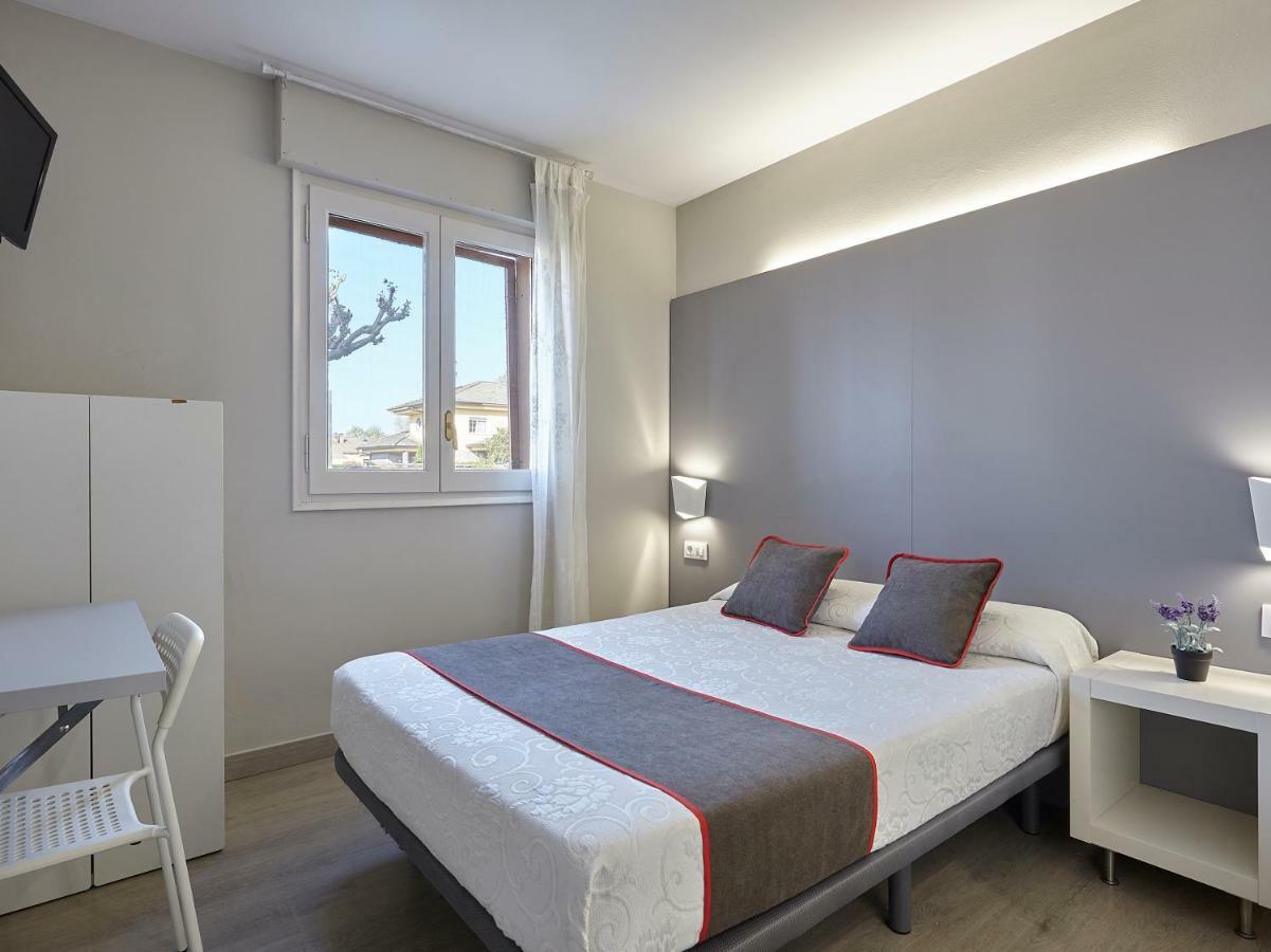 Hostal Mas Ferrer Cornellá de Terri المظهر الخارجي الصورة